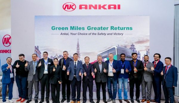 全球首发,绿动新程!安凯客车亮相比利时世界客车博览会